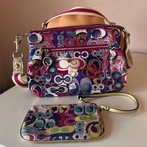 Coach poppy crossbody with matching wristlet.